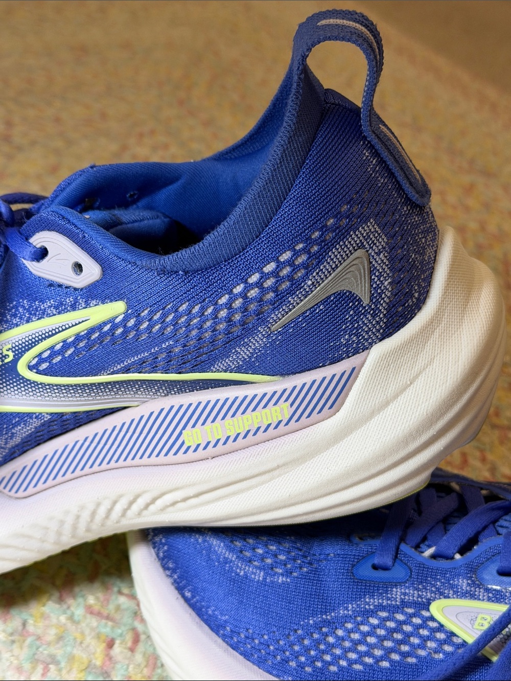 Brooks Women’s Glycerin GTS 22 Running Shoes in Royal Blue with Lime 🍋🟩 Green - Picture 7 of 15